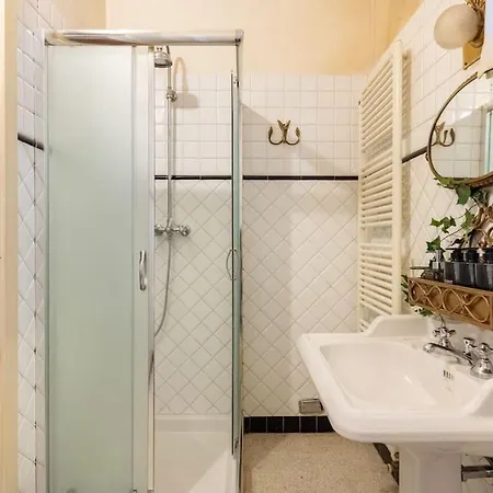 Elegant - Liberty House Apartamento