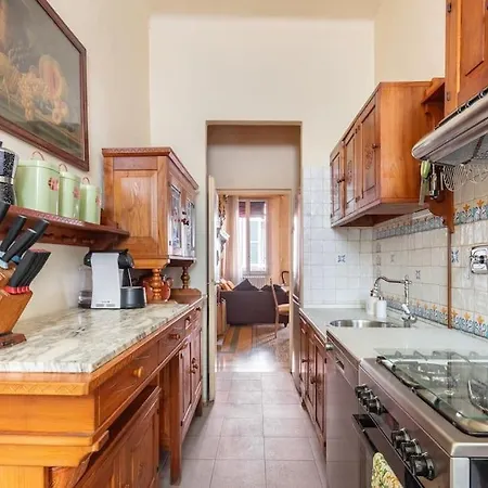 Elegant - Liberty House *