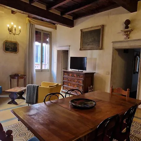 Apartment Elegant - Liberty House