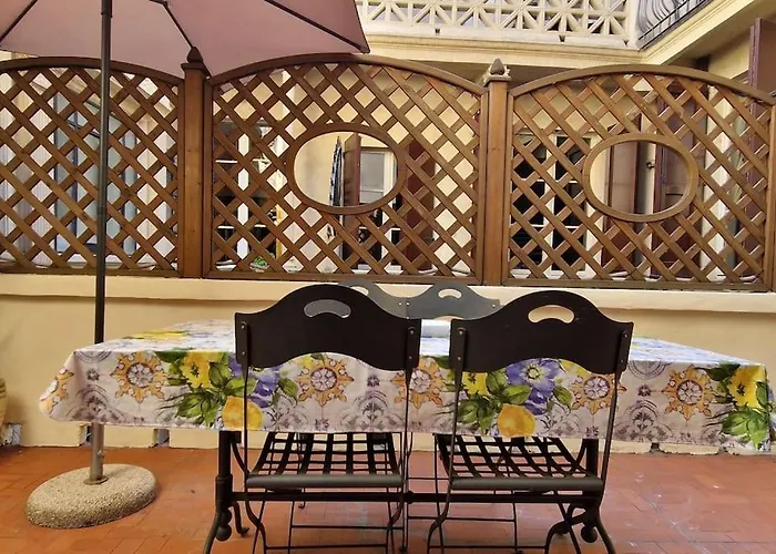 Elegant - Liberty House 아파트 *